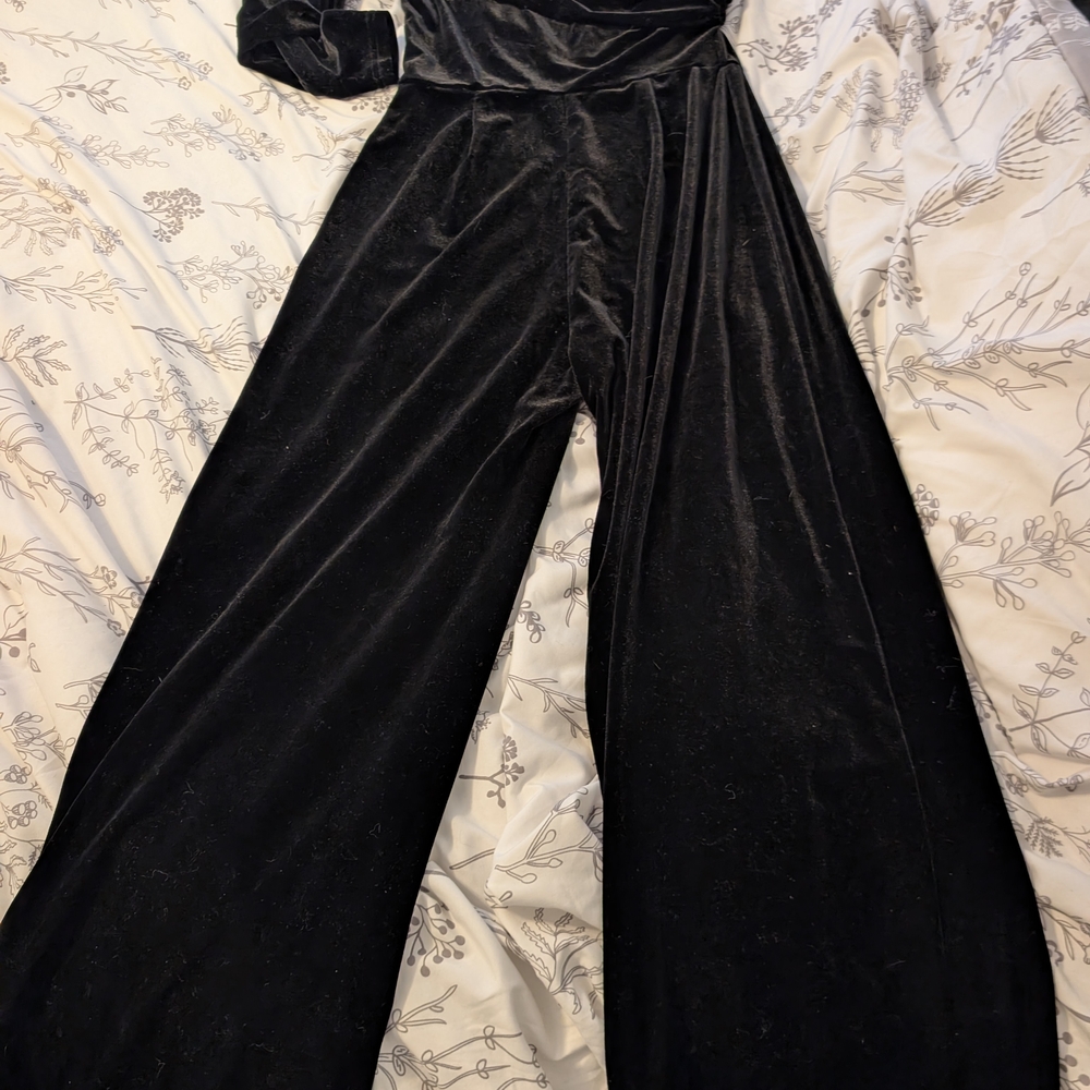 Source Unknown Luxe Black Velvet Jumpsuit
